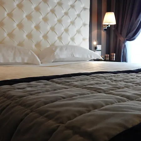 Nazionale מלון פררה