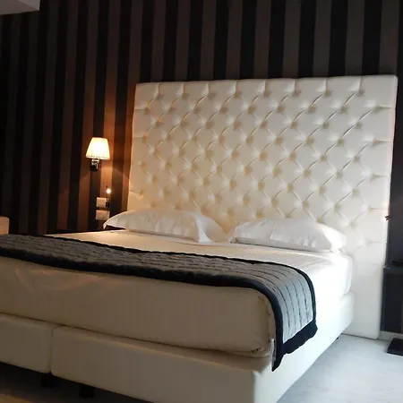 Hotel Nazionale Ferrara